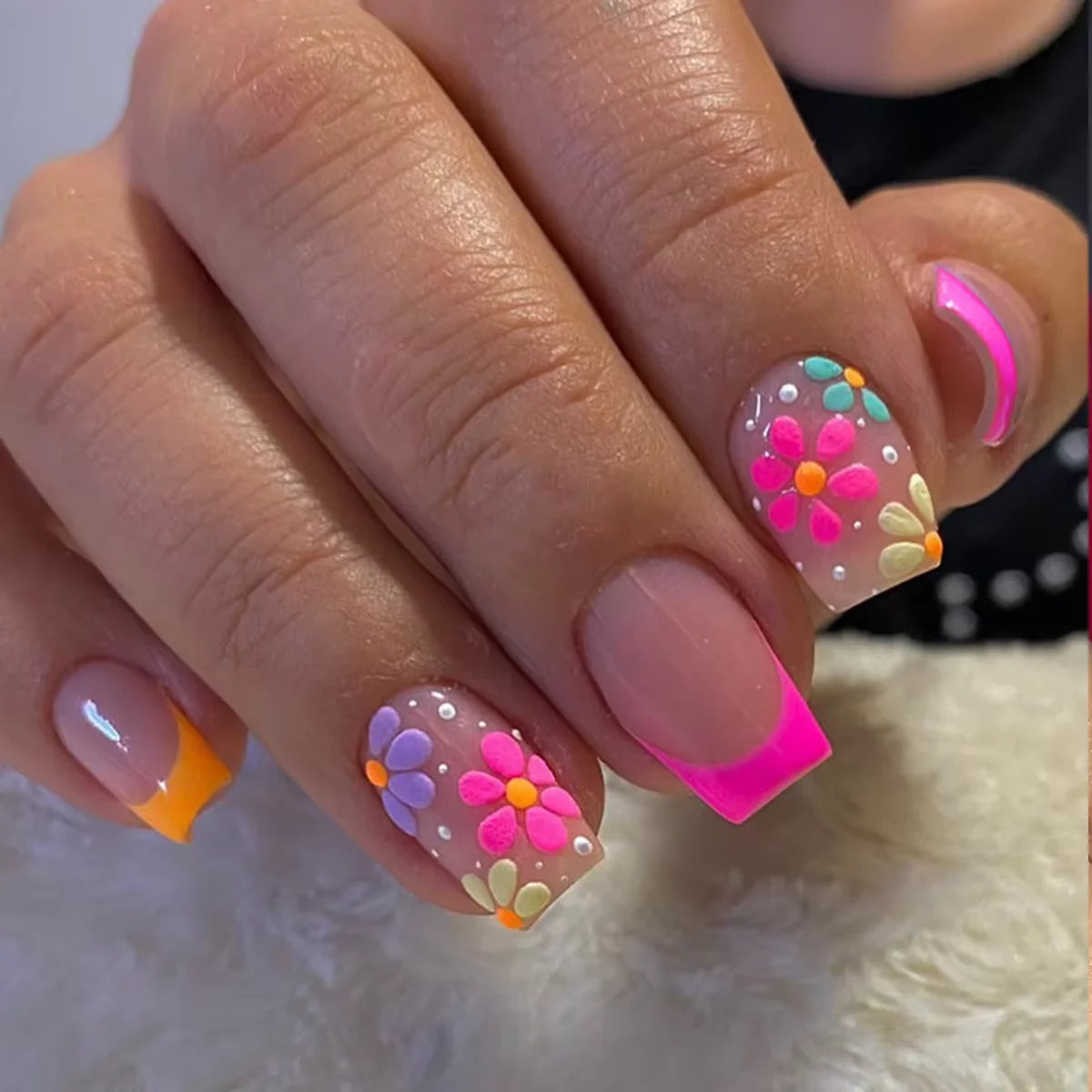 24PCS Shiny Pearl Wearable False Nails