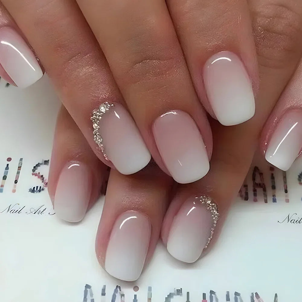 24PCS Shiny Pearl Wearable False Nails