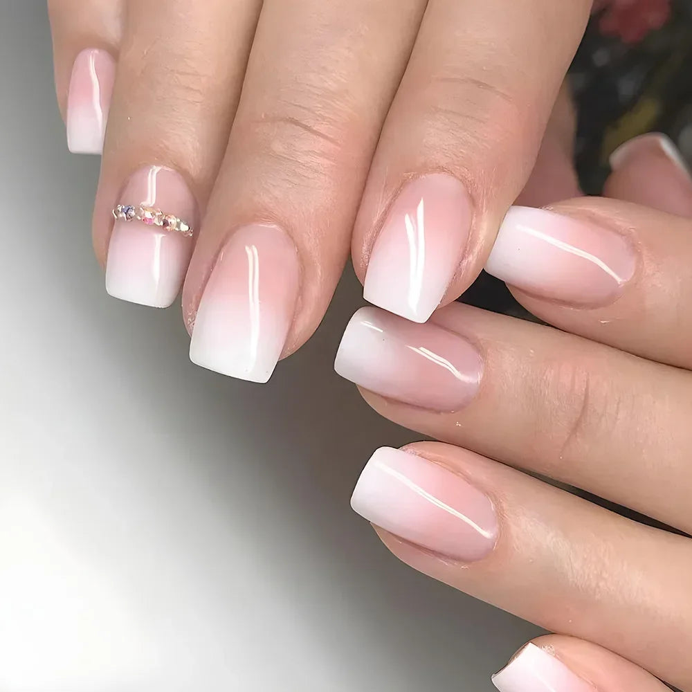 24PCS Shiny Pearl Wearable False Nails