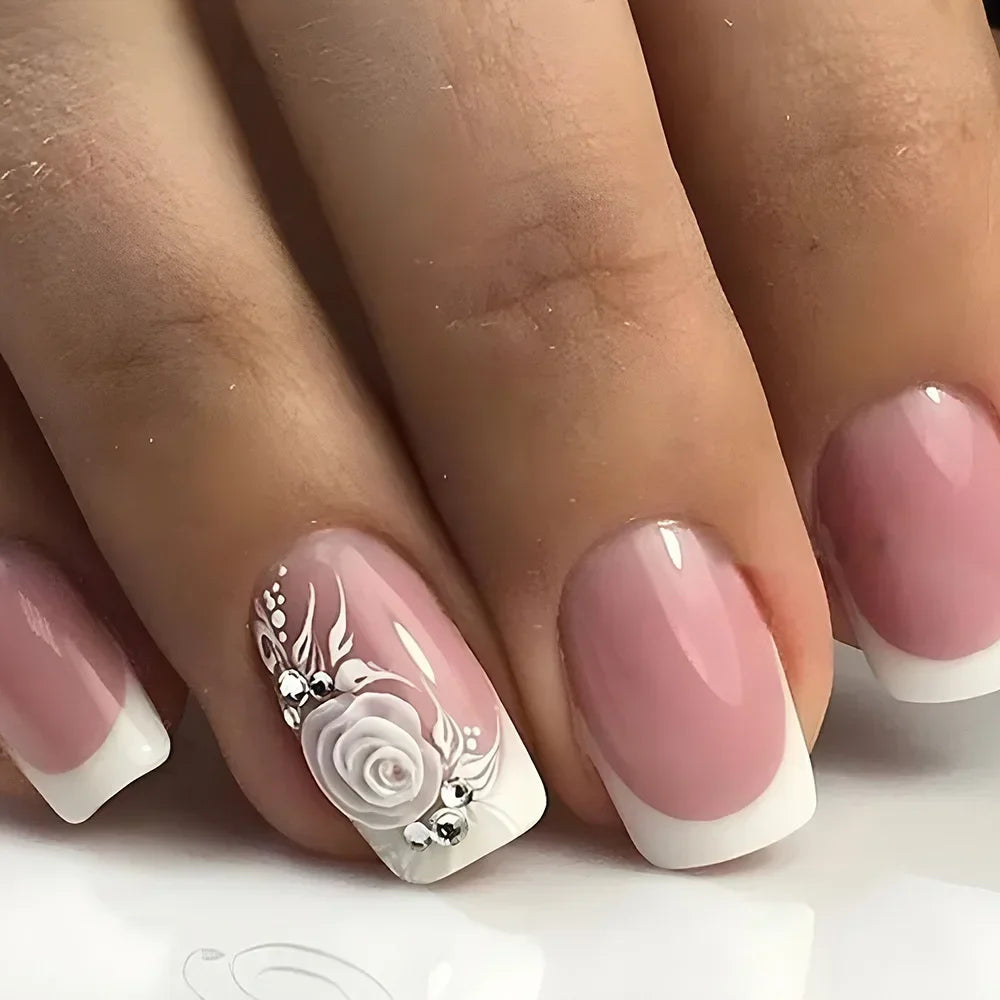24PCS Shiny Pearl Wearable False Nails