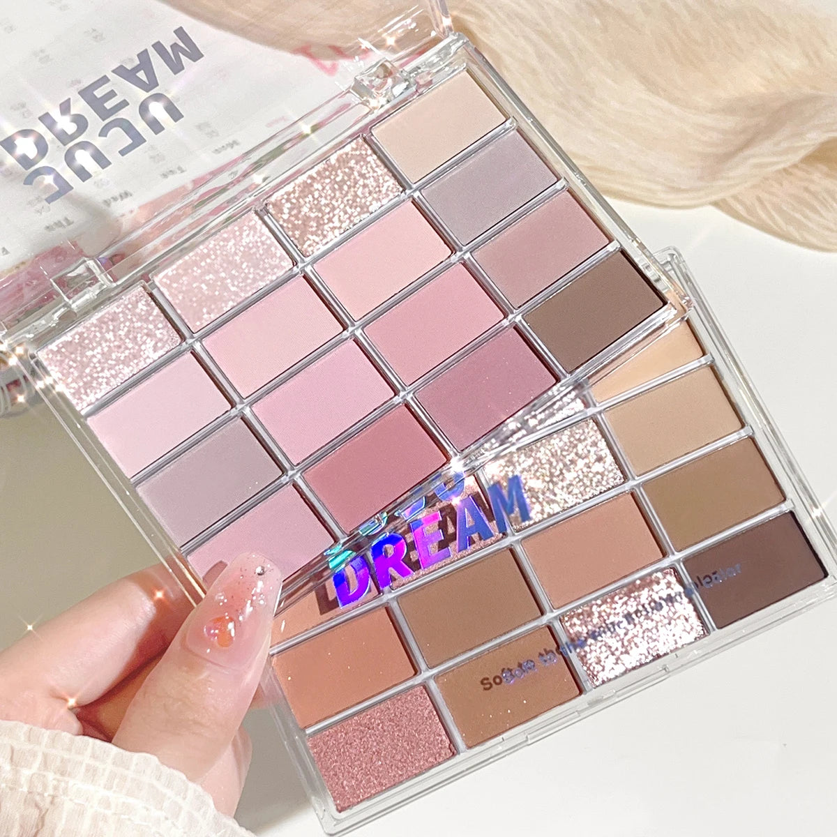 JUJU DREAM 16 Colour Eyeshadow